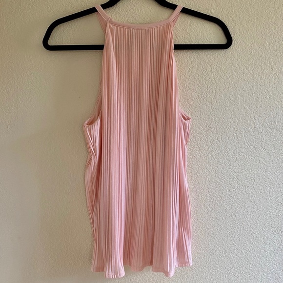 NWT Express Pleated High Neck Tank - Picture 3 of 4